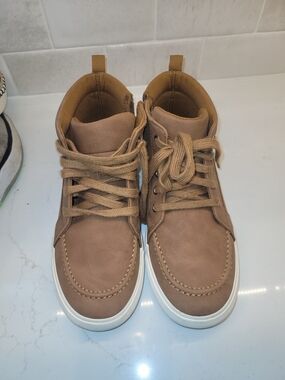 Wonder Nation Big Boys Shoes Size 6